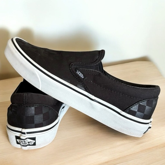VANS Classic Checkerboard Slip On Sneaker | Black on Black | Size M 8 W 9.5 - Picture 1 of 12